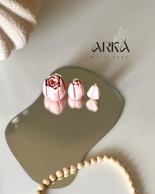 خروجی قالب سیلیکونی گل لاله عباسی در سه مدل